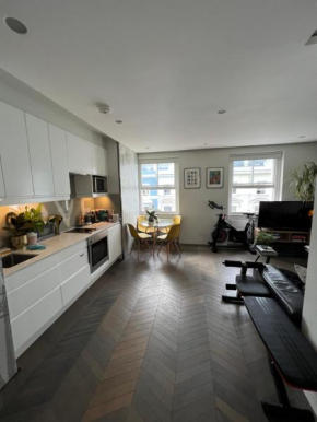 One bedroom flat near Portobello Road